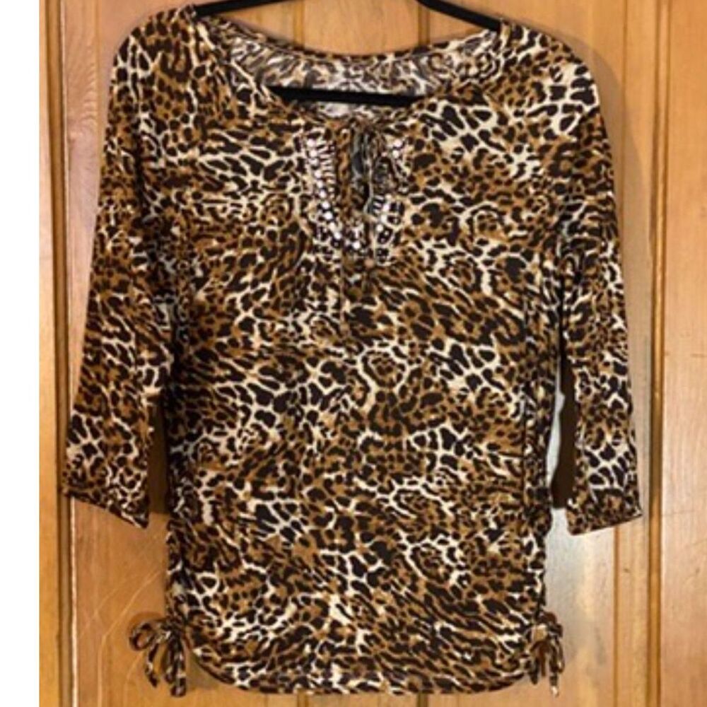 Bobbie Brooks Women's L Leopard Print 3/4 Sleeve Tie Hem Blouse Animal Print Top